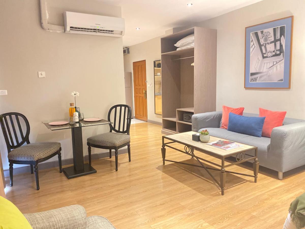 Asoke Residence Sukhumvit By Uhg Банкок Екстериор снимка