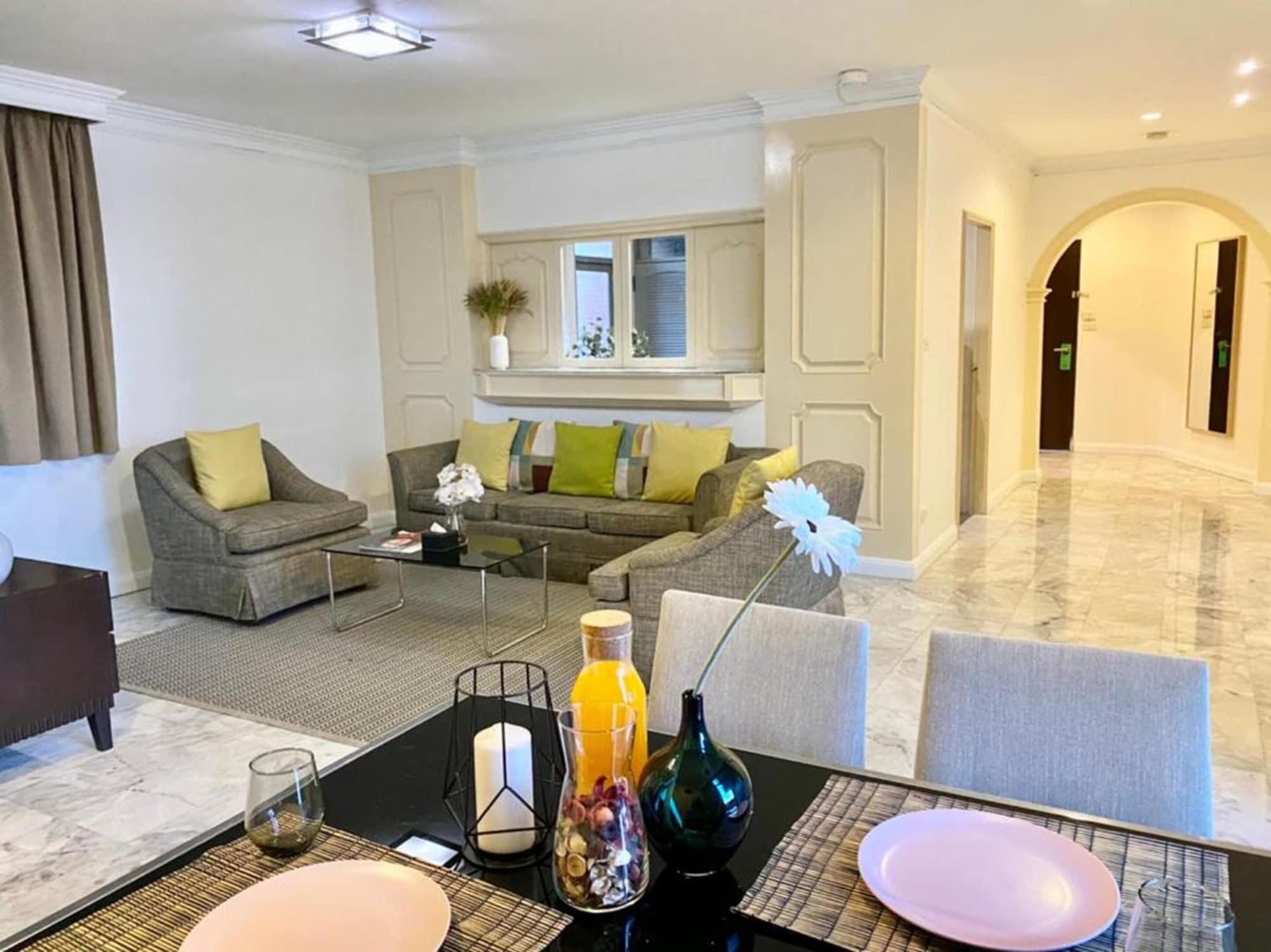 Asoke Residence Sukhumvit By Uhg Банкок Екстериор снимка