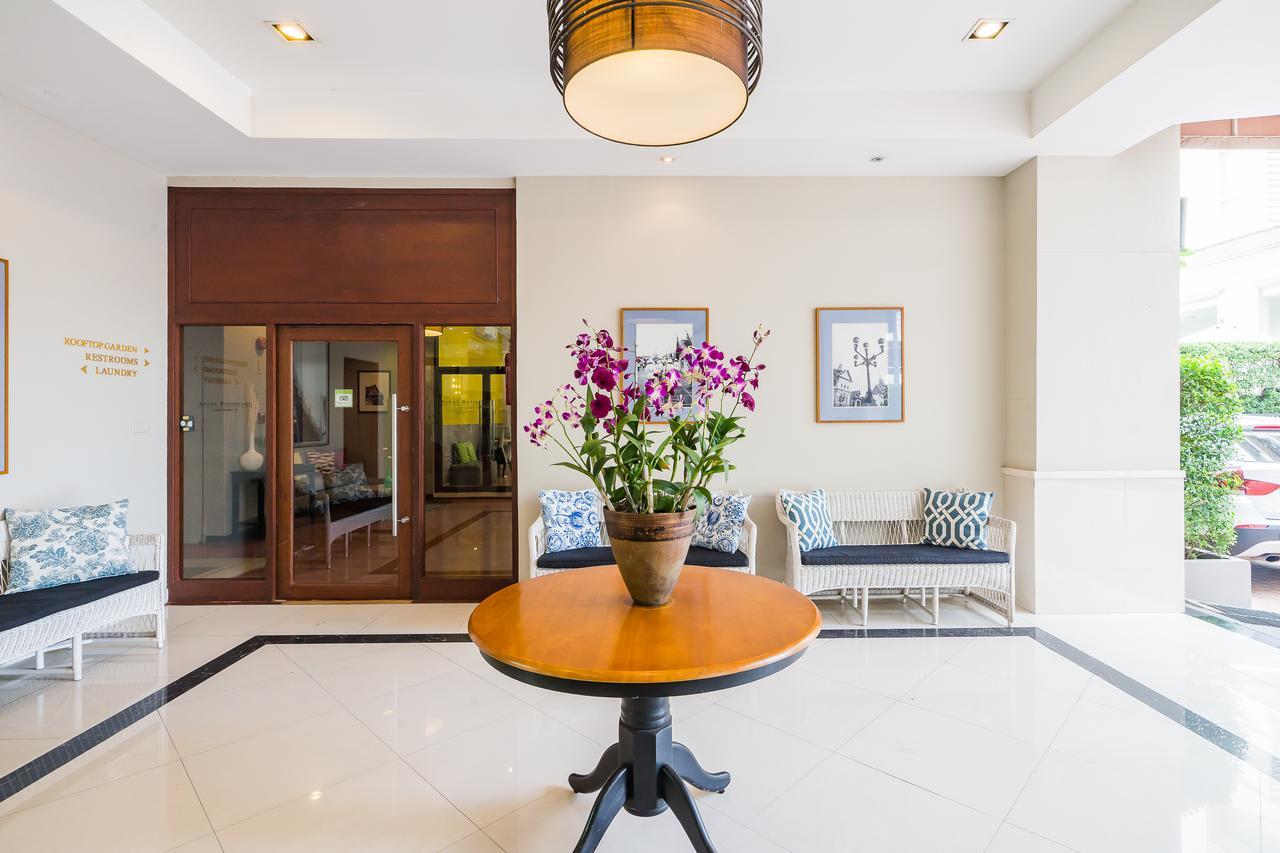 Asoke Residence Sukhumvit By Uhg Банкок Екстериор снимка